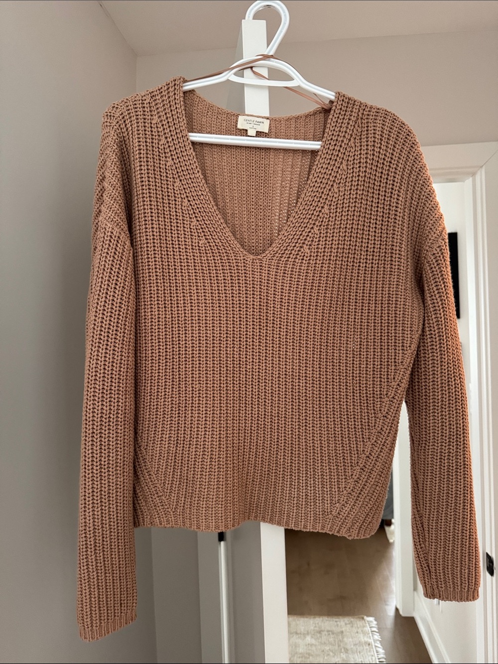 Gentle Fawn Cozy V-Neck Chunky Knit Sweater - Camel